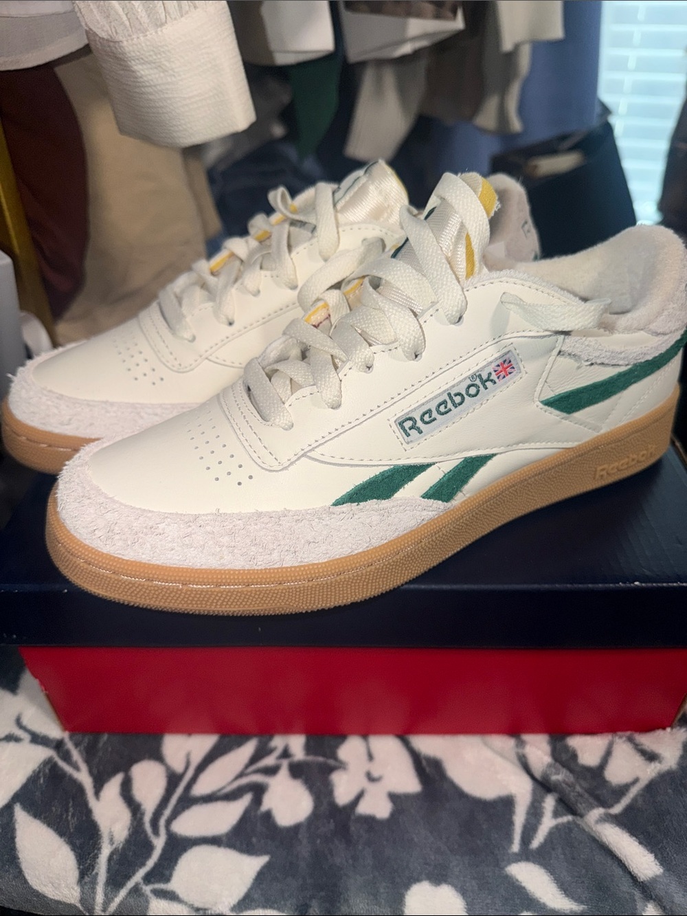 Reebok Low-Top Sneakers in White, Green & Gum